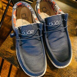 Hey Dude Wally Slip On's, M9/EU42, Denim Blue w/Blue, White and Coral Lining.